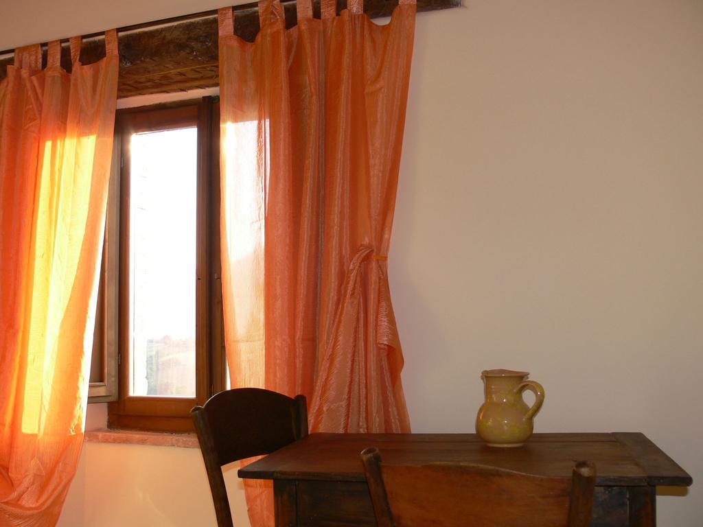 Locanda Dell'Istrice Камерино Номер фото